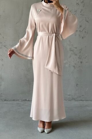 Kol Detaylı Eşsiz Tasarım Saten Tesettür Abiye Taş