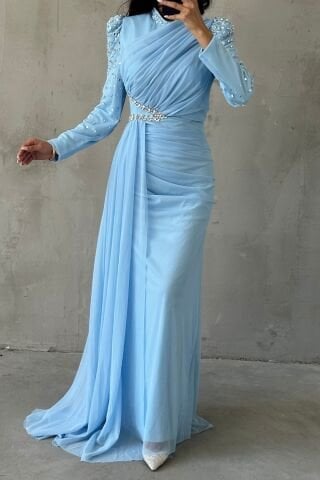 Eşsiz Süslemeli Kuyruklu Tesettür Abiye Bebe Mavisi