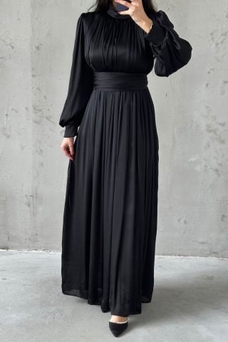 Zarif İnce Piliseli Organze Tesettür Abiye Siyah