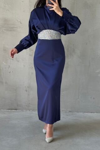 Modern Tasarım Kolu Düğmeli Saten Tesettür Abiye Lacivert
