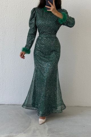 Simli Kol Ucu ve Boynu Tüylü Tesettür Abiye Yeşil