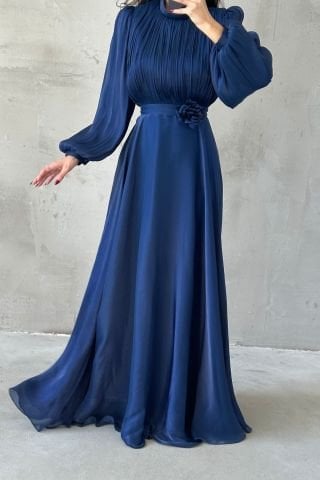 Modern Tasarım Broş Detaylı Tesettür Abiye Lacivert