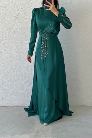 Göz Alıcı Fırfır Taş Detaylı Saten Abiye Zümrüt