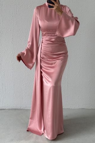 Kuyruk Detaylı Saten Tesettür Abiye Pudra