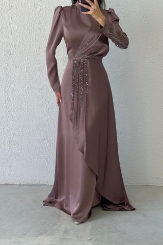 Göz Alıcı Fırfır Taş Detaylı Saten Abiye Vizon