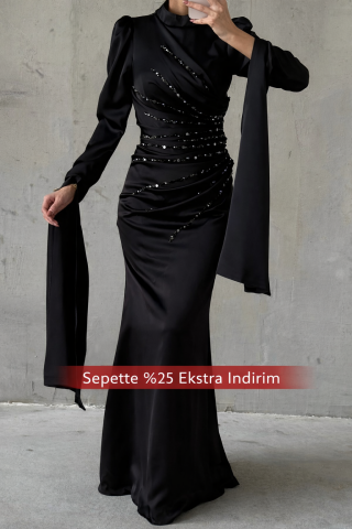 Eşsiz Kol Tasarımıyla Saten Tesettür Abiye Siyah