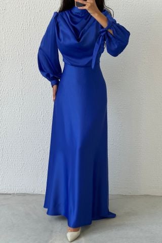 Dökümlü Akıcı Saten Kumaş Tesettür Abiye Saks Mavisi