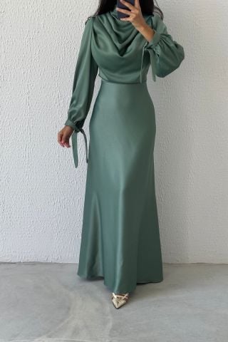 Dökümlü Akıcı Saten Kumaş Tesettür Abiye Mint Yeşili