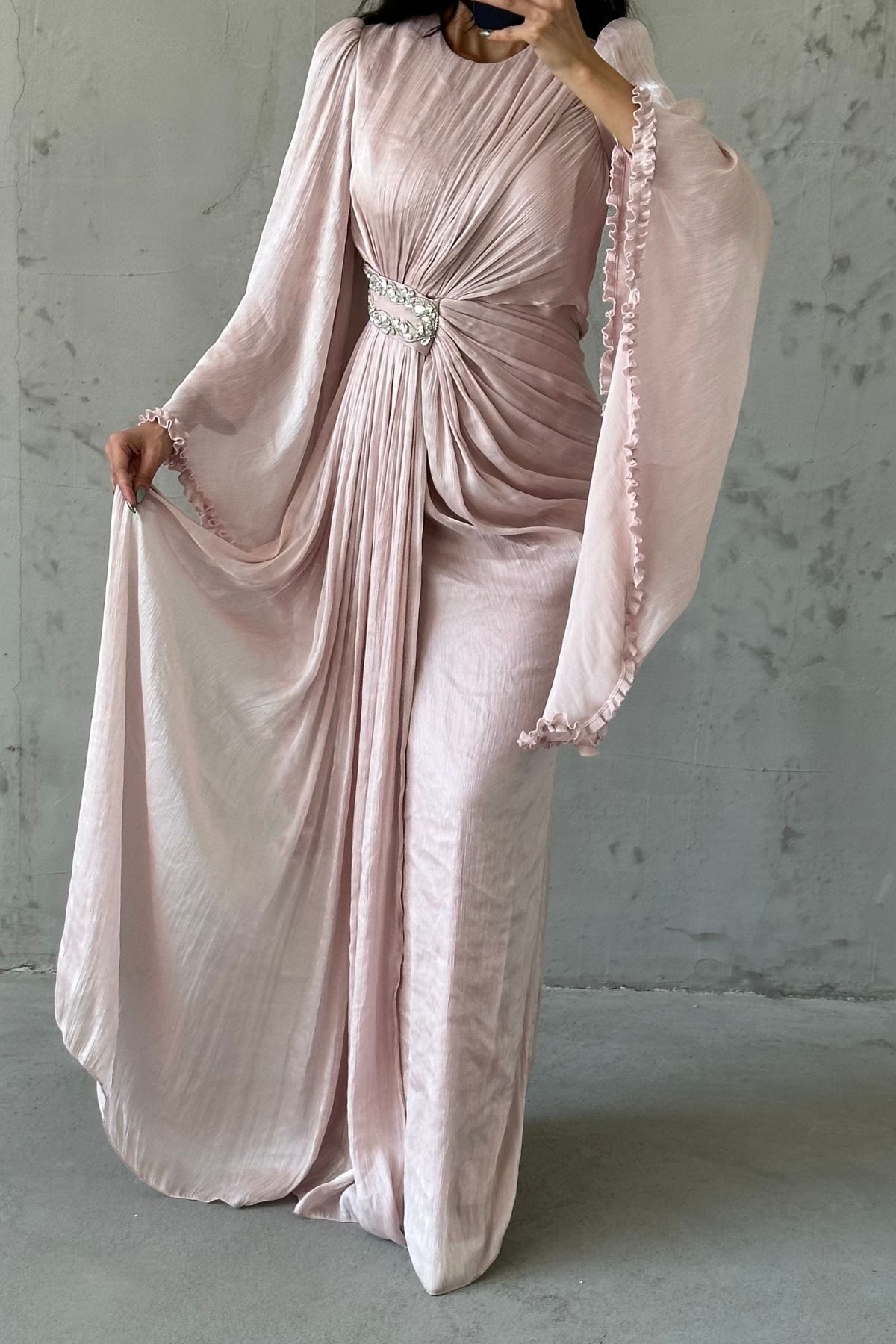 Işıltılı Kol Detaylı Janjan Tesettür Abiye Pudra