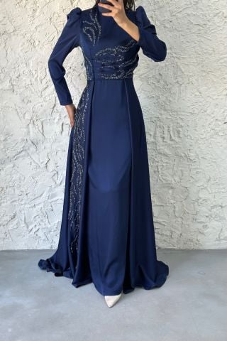 Eşsiz Taş Detaylı Pelerinli Lacivert Tesettür Abiye