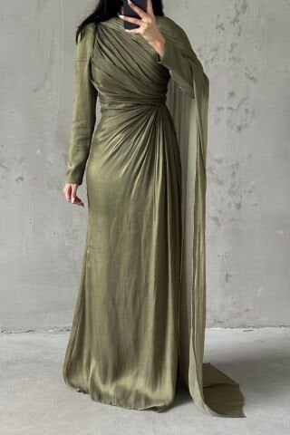 Omuzdan Pelerin Detaylı Janjan Tesettür Abiye Haki