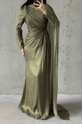 Omuzdan Pelerin Detaylı Janjan Tesettür Abiye Haki