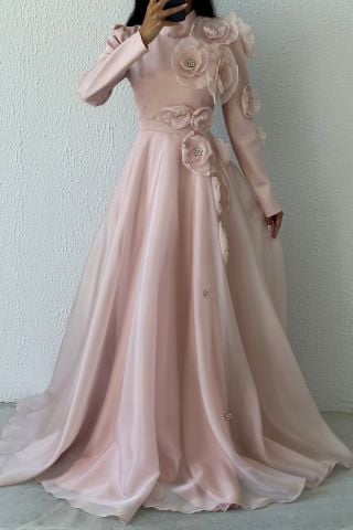 Organze Kumaşta Gül Zarafeti Tesettür Abiye Toz Pembe