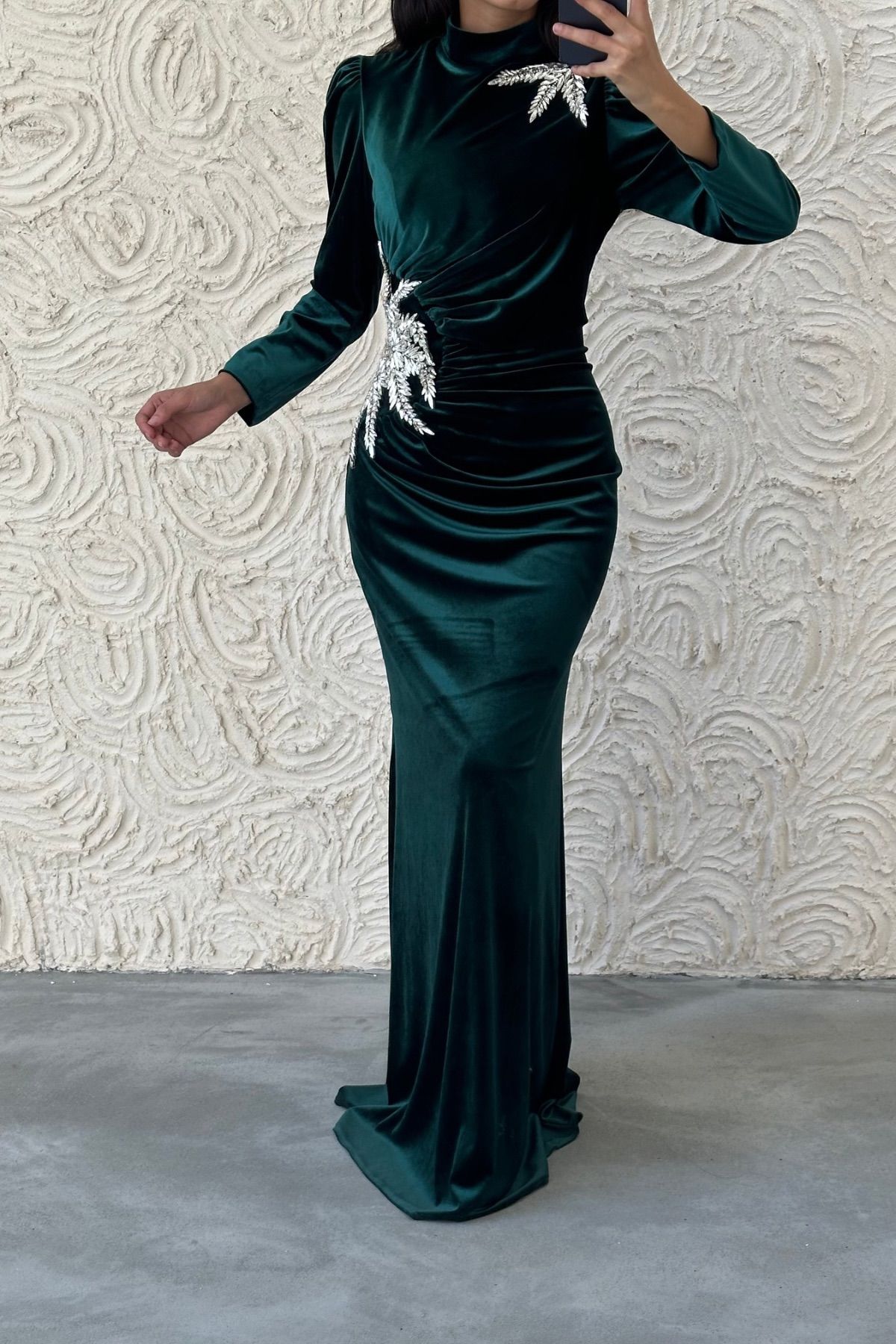 Noble and Stylish Velvet Fish Hijab Evening Dress Green