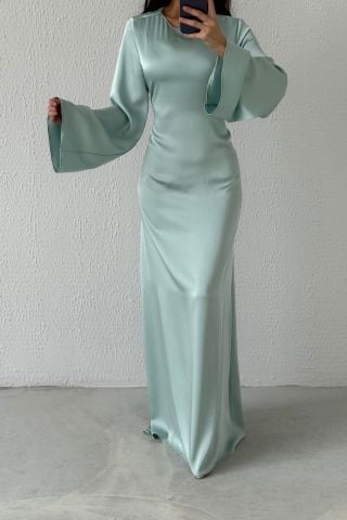 Arkadan Bağlama Detaylı Basic Saten Tesettür Abiye Mint Yeşili