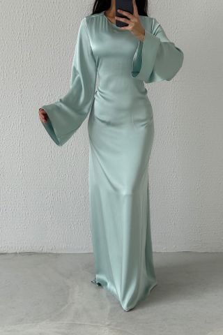 Arkadan Bağlama Detaylı Basic Saten Tesettür Abiye Mint Yeşili