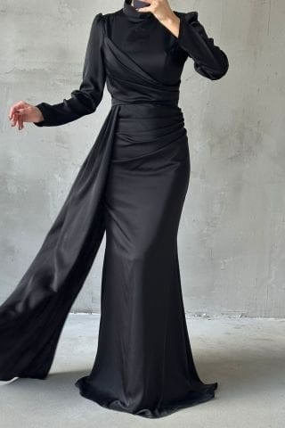 Drapeli Kuyruk Detaylı Tesettür Abiye Siyah