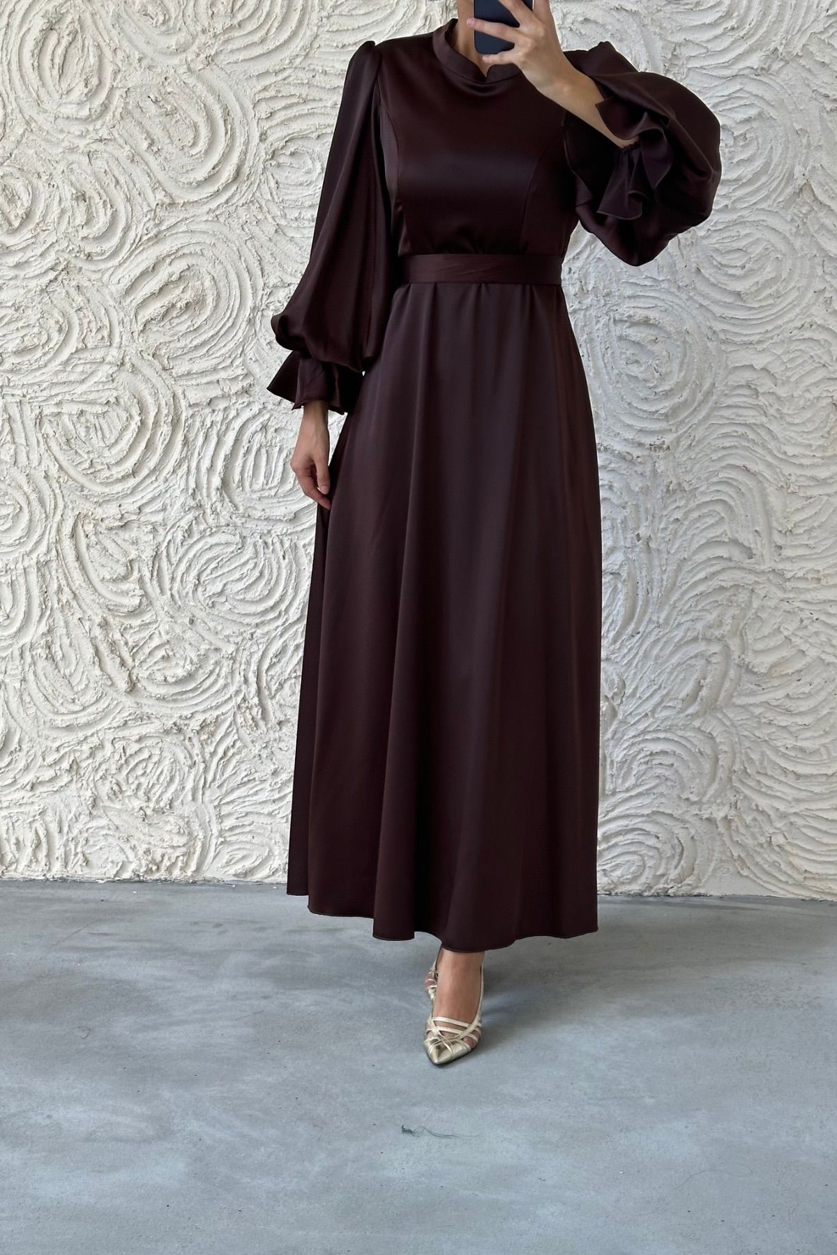 Minimal Elegance Satin Balloon Sleeve Hijab Evening Dress Brown