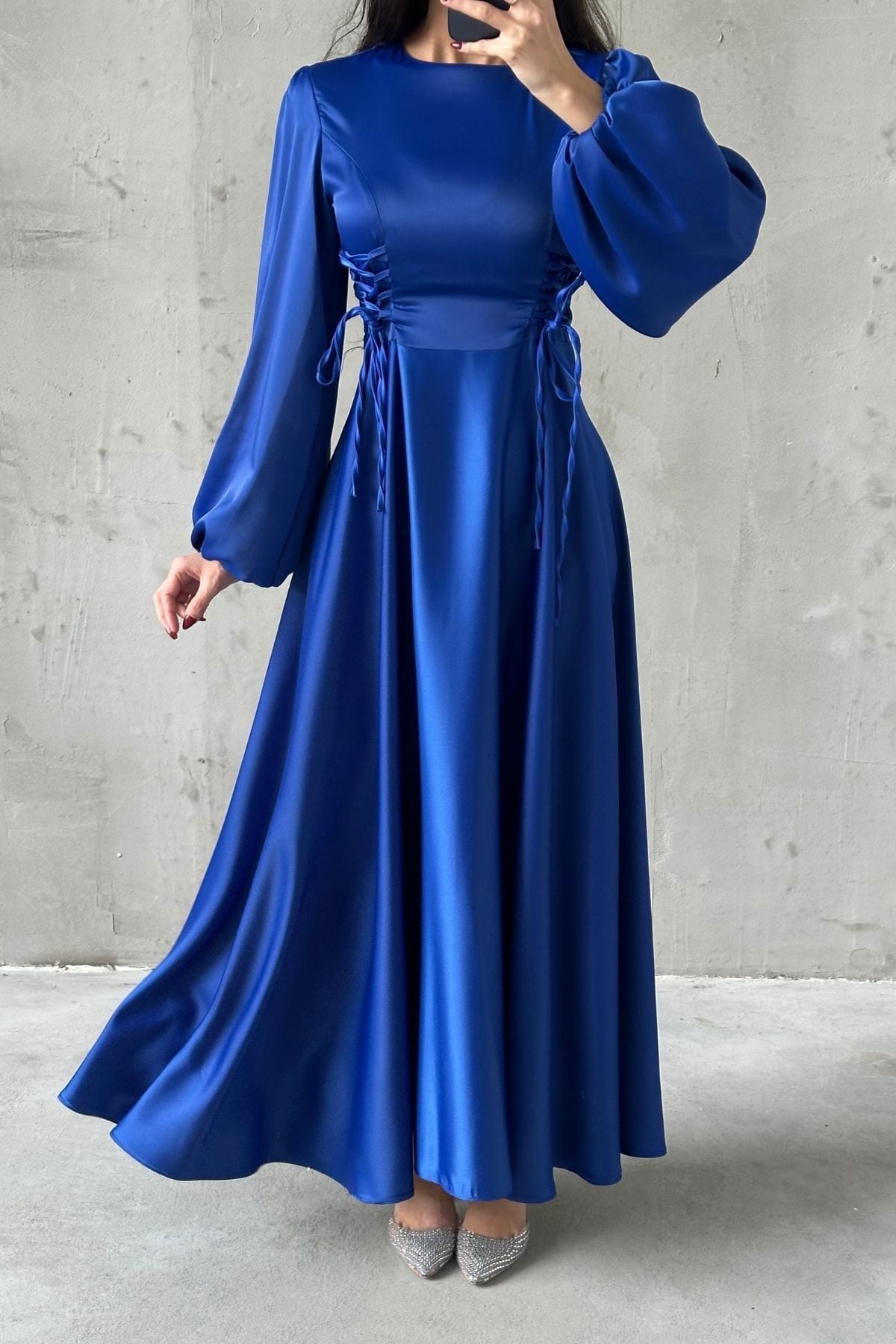 Belden Bağlamalı Balon Kol Saten Tesettür Abiye Saks Mavisi