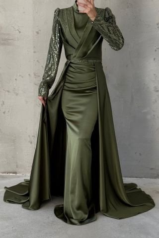 Işıltışı Taş Detaylı Pelerinli Saten Tesettür Abiye Haki