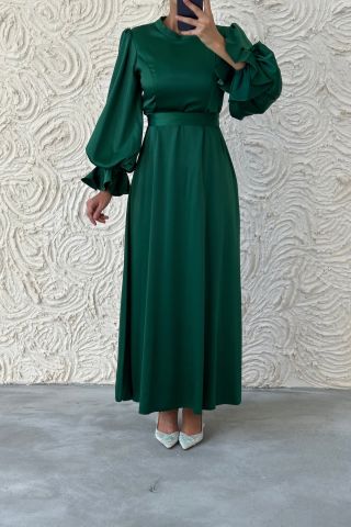 Minimal Şıklık Saten Balon Kol Tesettür Abiye Yeşil