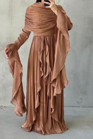 Volan Detaylı Fırfırlı Janjan Tesettür Abiye Bakır