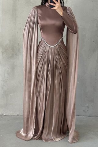 Işıltılı Dokunuş Kol Detaylı Tesettür Abiye Pudra