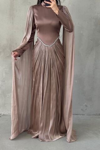 Işıltılı Dokunuş Kol Detaylı Tesettür Abiye Pudra