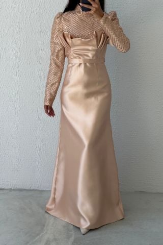 Saten Üzerinde Zarif Dantel Tesettür Abiye Bakır