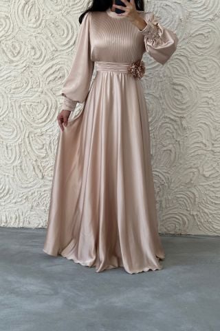 Çiçek Detaylı İnce Pliseli Tesettür Abiye Taş