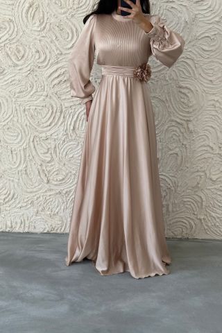 Çiçek Detaylı İnce Pliseli Tesettür Abiye Taş