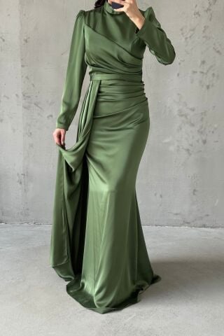 Drapeli Kuyruk Detaylı Tesettür Abiye Haki