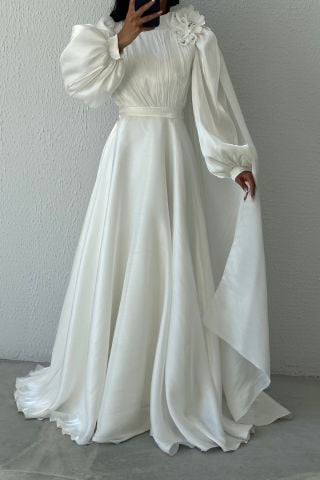 Akıcı Organze ve Piliseli Omuz Detaylı Abiye Ekru