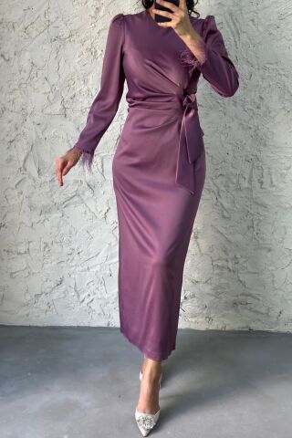 Kolu Tüylü Kalem Saten Tesettür Abiye Lila