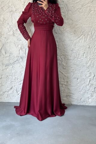 Kolu Ve Üstü Taş Detaylı Saten Tesettür Abiye Bordo