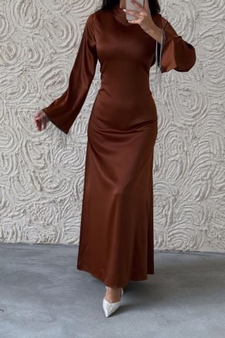 Saten İncisi: Volan Kol Zincir Detaylı Tesettür Abiye Açık Kahverengi