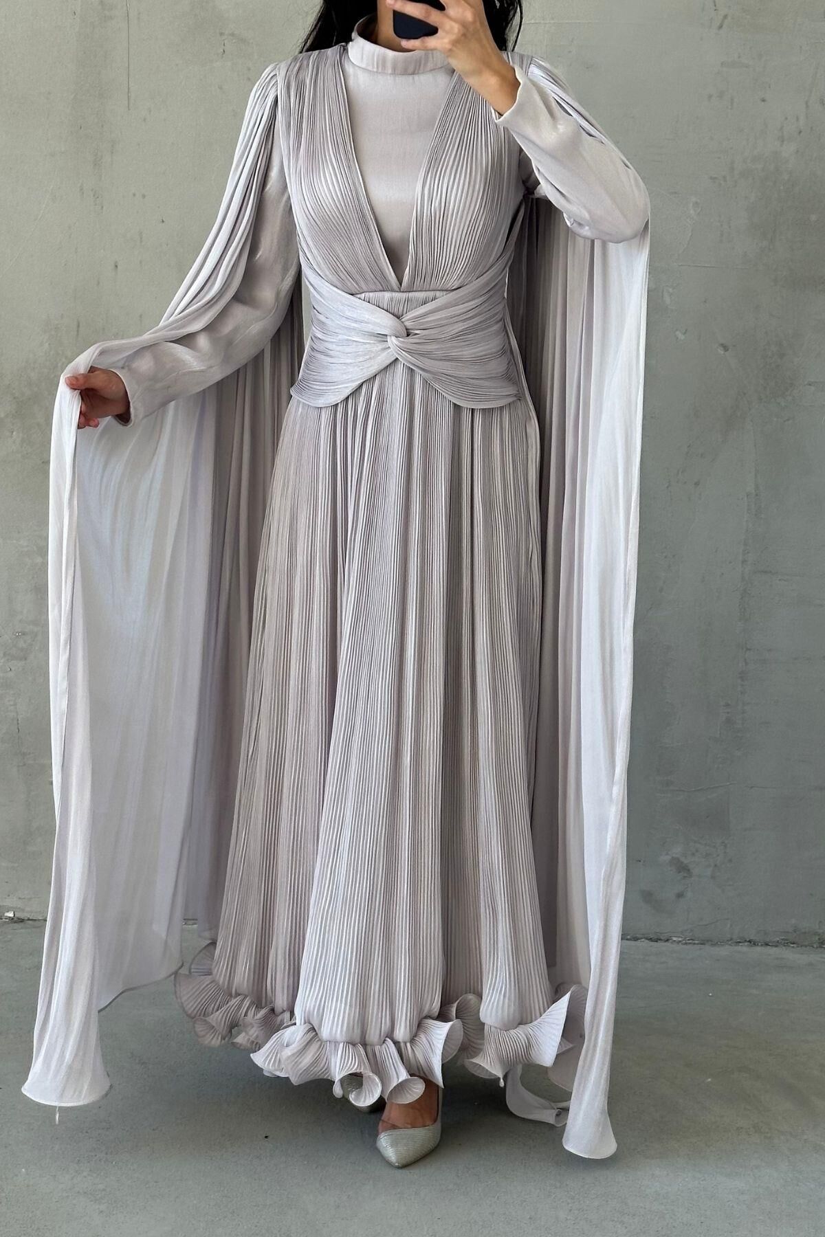 İnce Piliseli Zarif Janjan Tesettür Abiye Taş