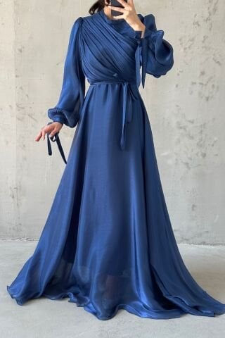 Drapeli Kuşak Detaylı Janjan Kumaş Tesettür Abiye Lacivert