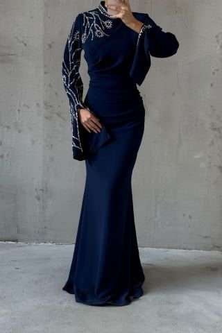 Koldan Detaylı Ve Taşlı Krep Tesettür Abiye Lacivert