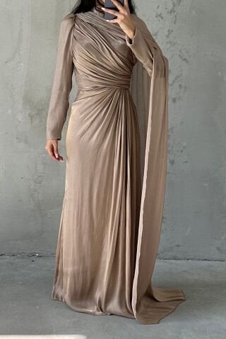 Omuzdan Pelerin Detaylı Janjan Tesettür Abiye Bakır