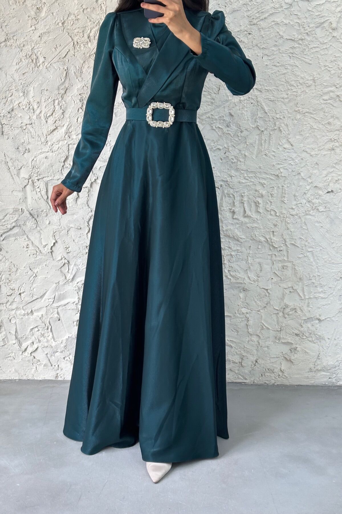 Belt and Stone Detailed Satin Hijab Evening Dress Green
