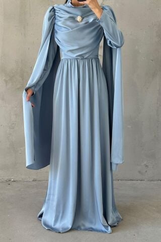 Dökümlü Broş Detaylı Saten Tesettür Abiye İndigo