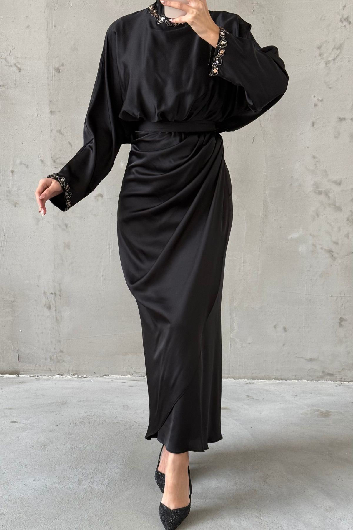 Simple and Elegant Design Satin Hijab Evening Dress Black
