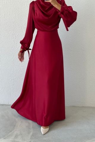 Dökümlü Akıcı Saten Kumaş Tesettür Abiye Bordo