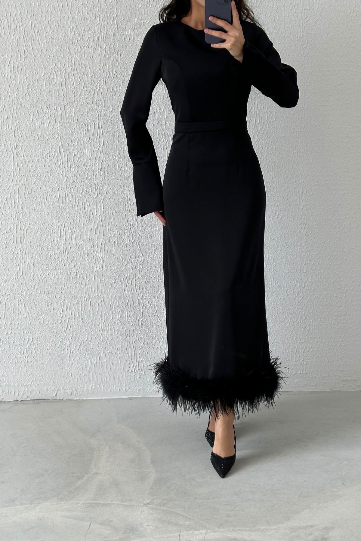 Etek Ucu Tüy Detaylı Krep Tesettür Abiye Siyah