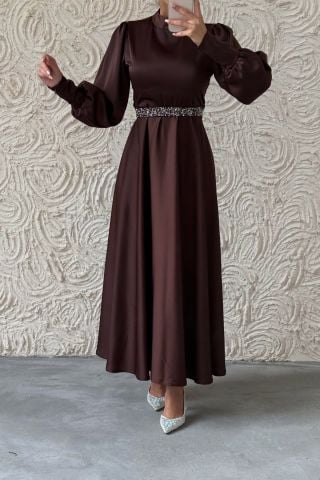Işıltılı Kemer Detaylı Basic Saten Tesettür Abiye Kahverengi