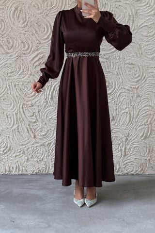 Işıltılı Kemer Detaylı Basic Saten Tesettür Abiye Kahverengi