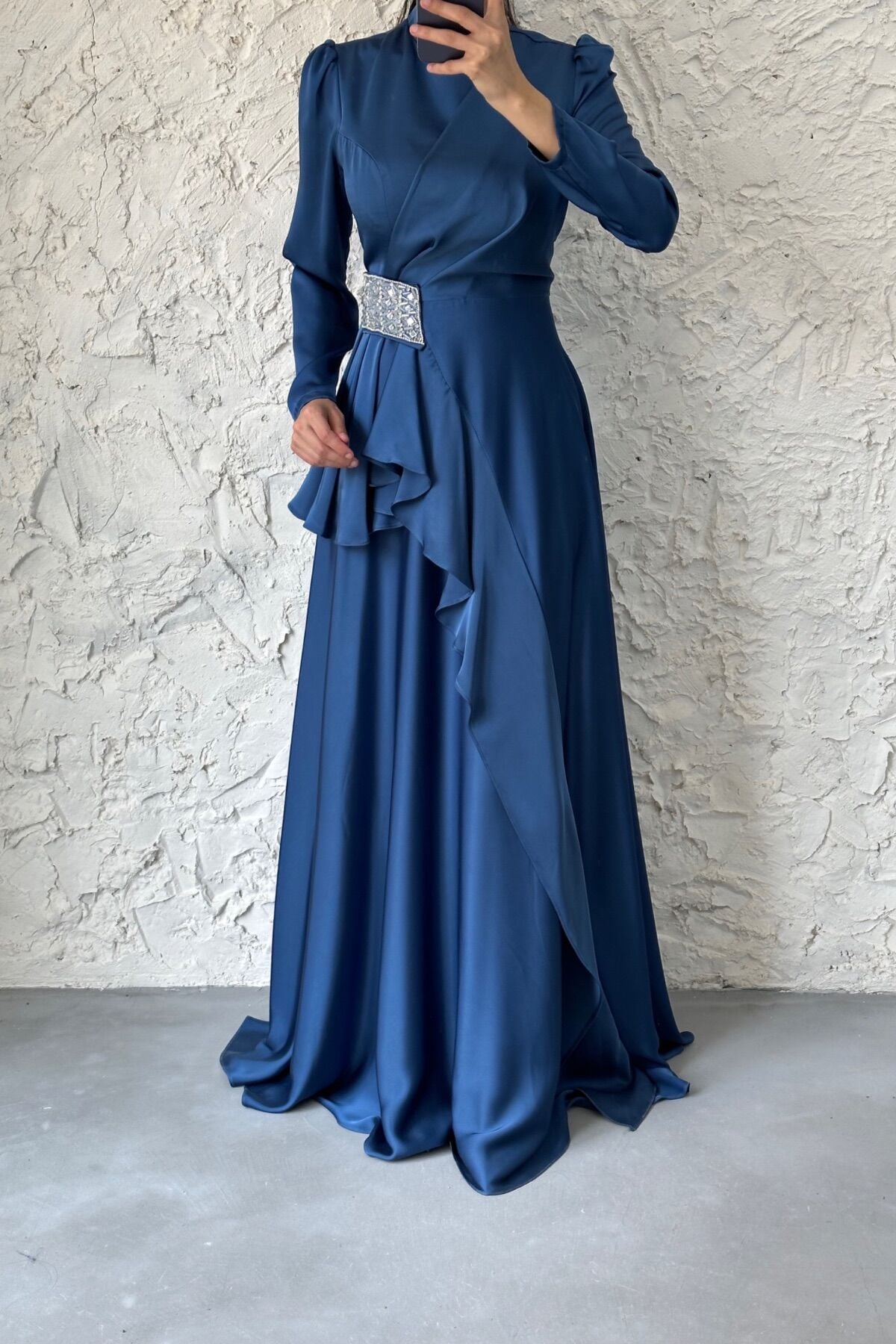Frfr Detayl Beli Tal Saten Tesettr Abiye ndigo 38 - Leyuze Boutique Frfr Detayl Beli Tal Saten Tesettr Abiye ndigo 38 - Leyuze Boutique