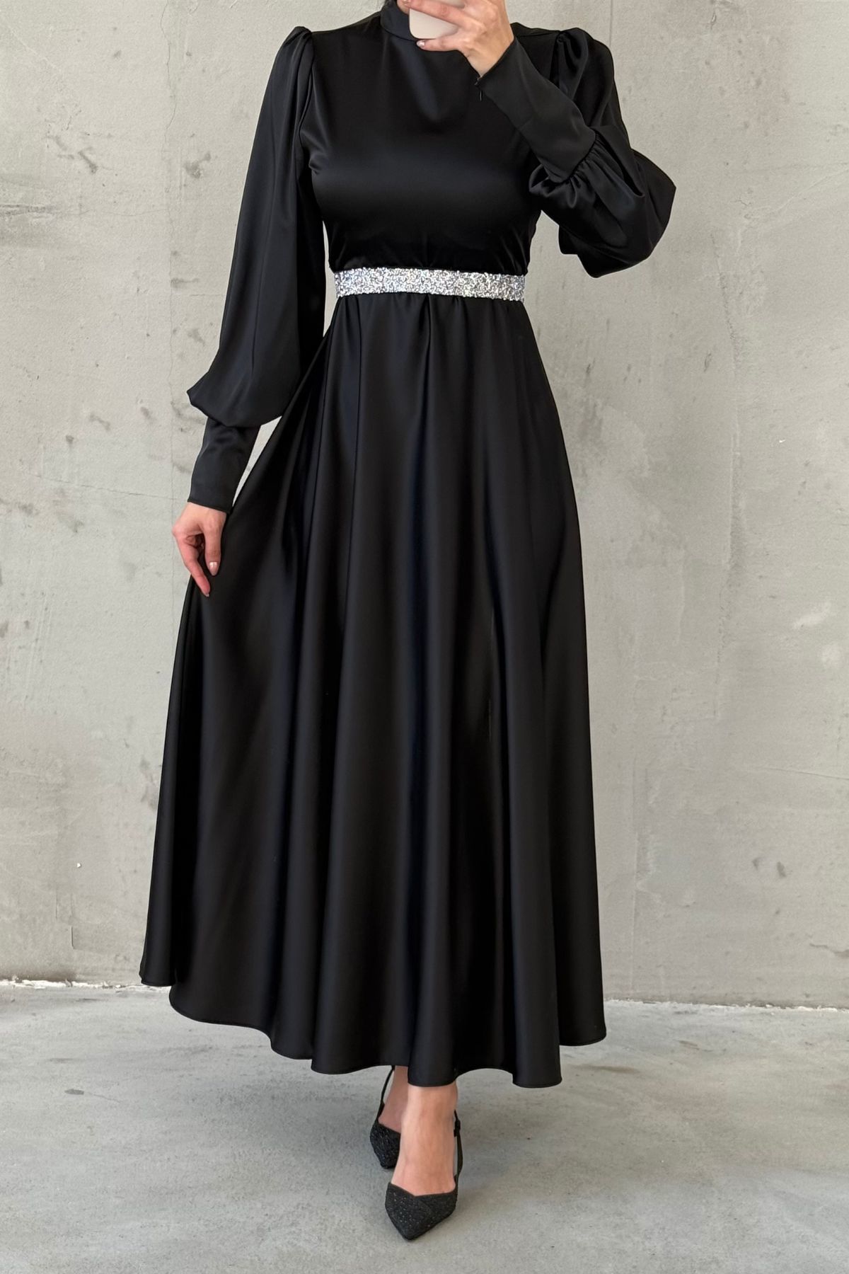 Işıltılı Kemer Detaylı Basic Saten Tesettür Abiye Siyah