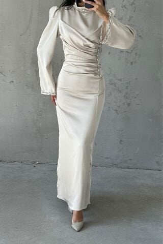 Eşsiz Drape Ve Taş Detaylı Saten Tesettür Abiye Taş